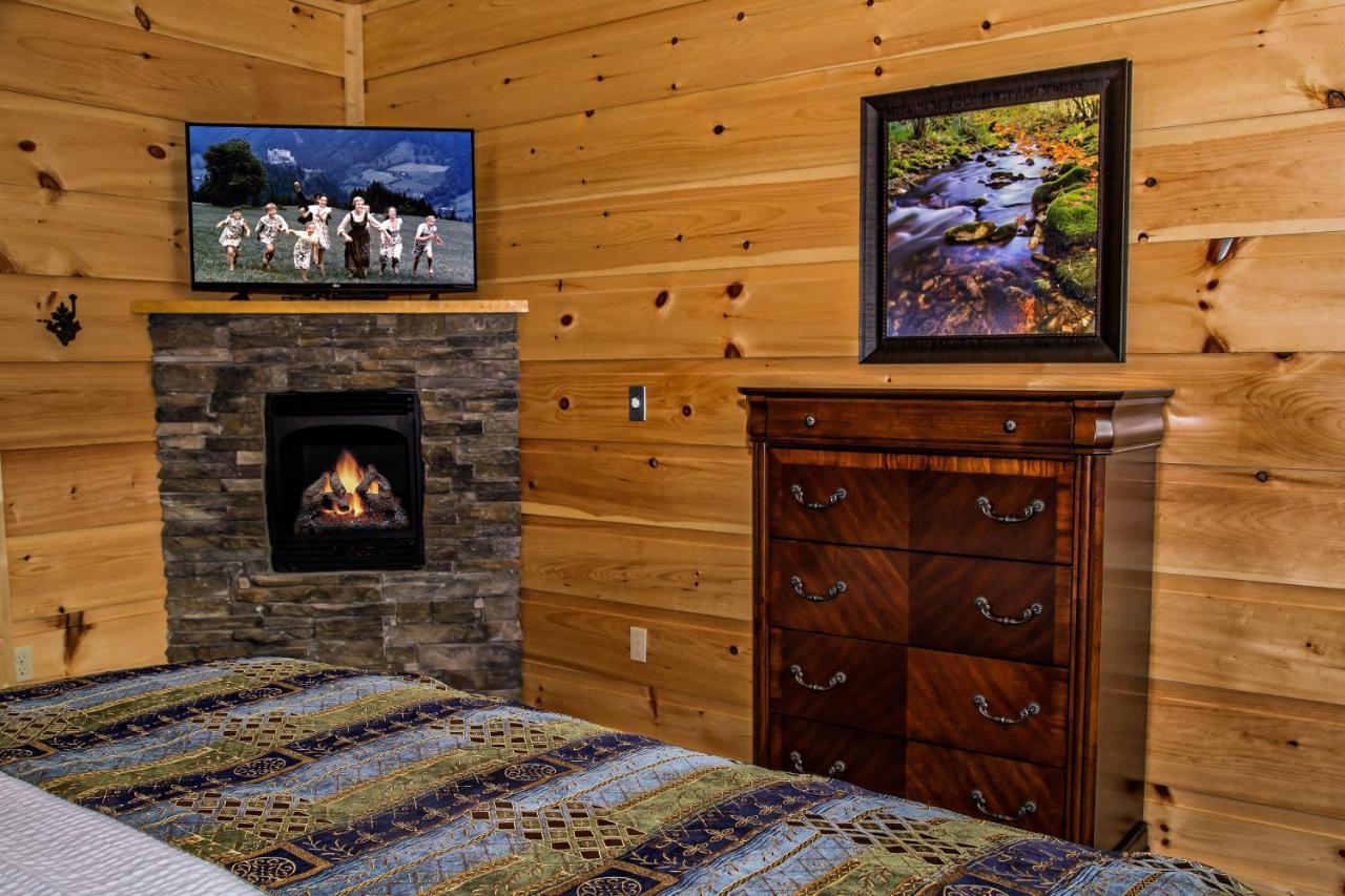 Sycamore Mansion Cabin Pittman Center ภายนอก รูปภาพ
